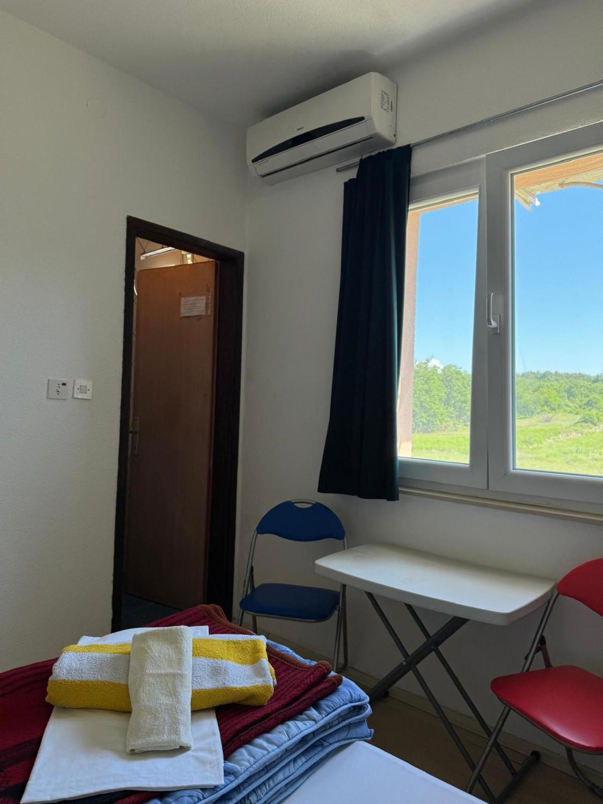 Pansion Ivanka Barac Međugorje Kamer foto